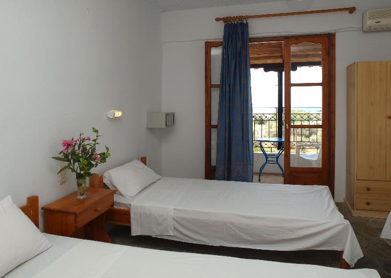 Hotel Christakis Studios ترولو المظهر الخارجي الصورة