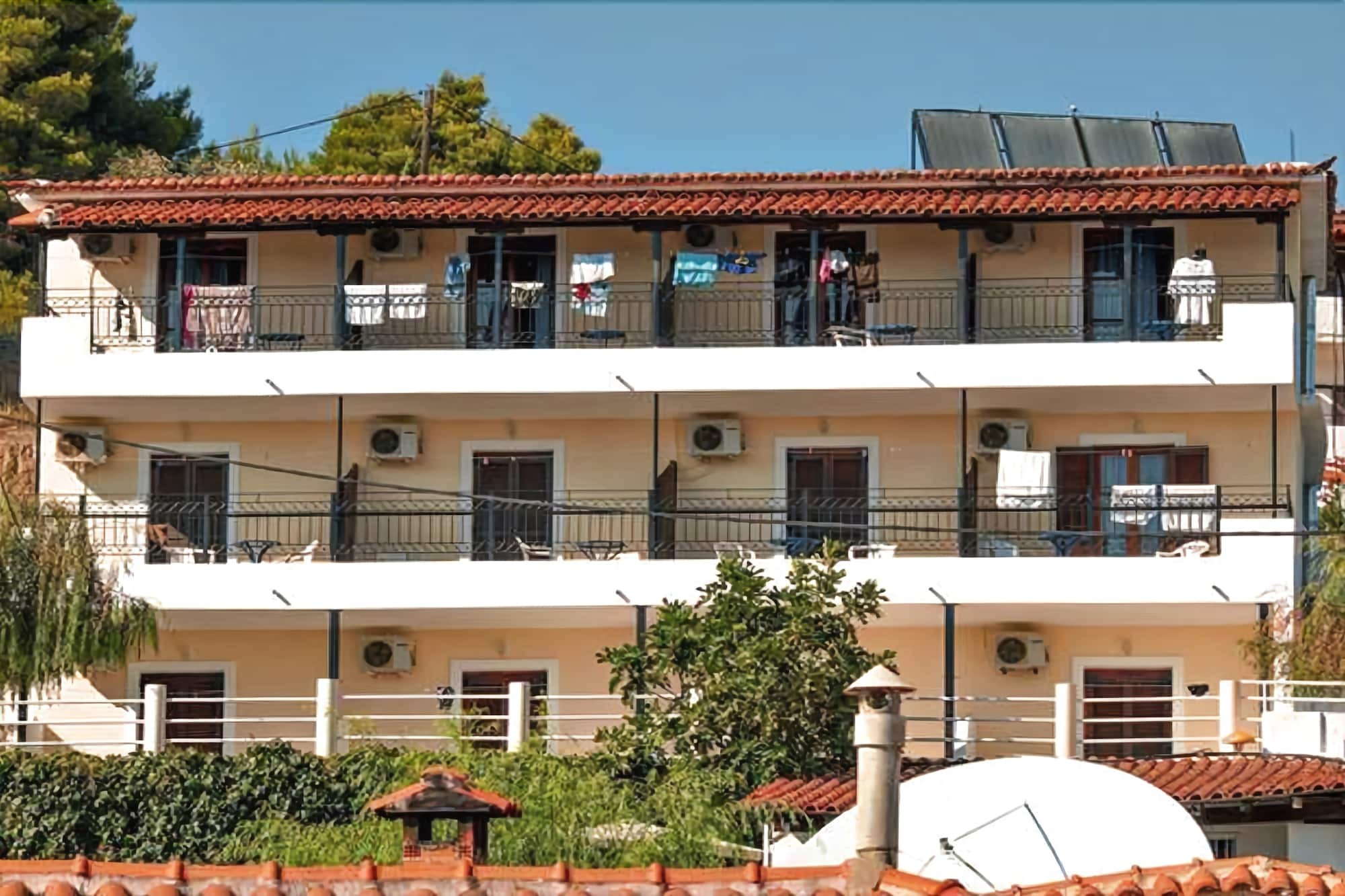 Hotel Christakis Studios ترولو المظهر الخارجي الصورة
